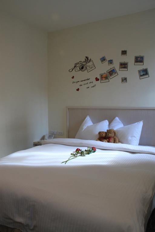 Century Hotel Kaohsiung Room photo